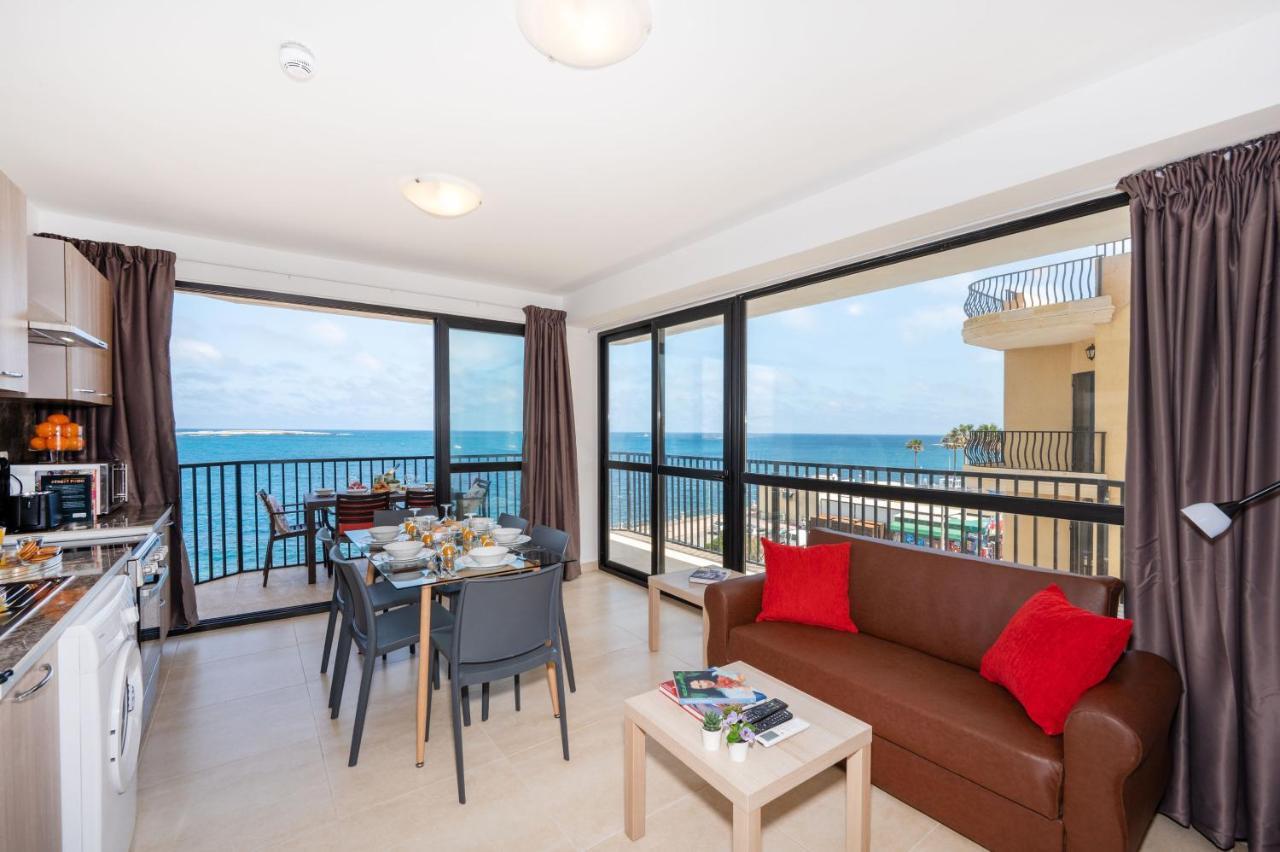 Islet Promenade Seafront Apartment With Large Corner Terrace By Getawaysmalta St. Paul's Bay Exterior foto